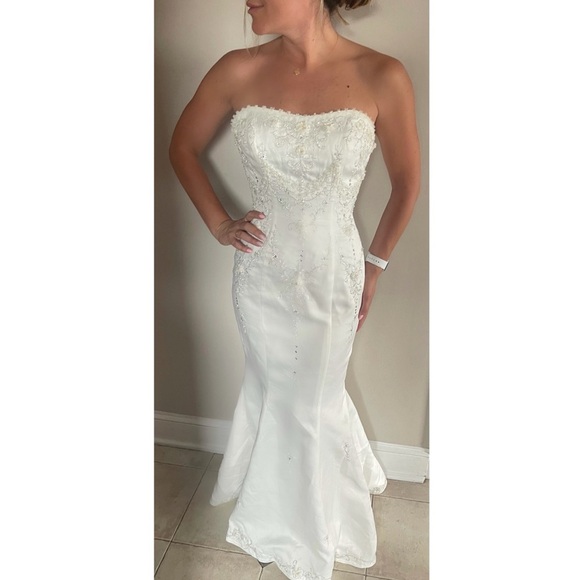 Jovani Bridal Strapless Gown - Picture 6 of 9